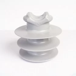 Aislador Espiga Polietileno 25KV CAP.1.3/8" PLP